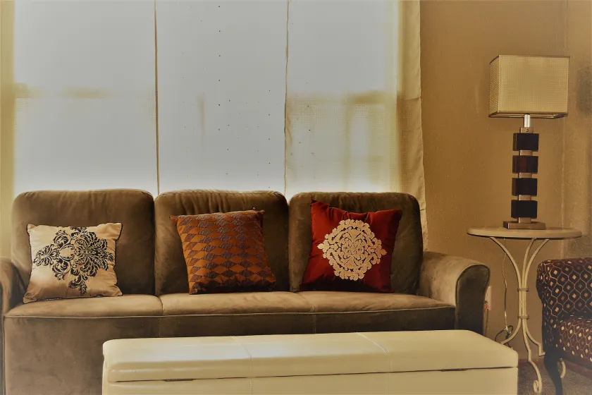 Prairie Comfort Relax in Peace, Stay in Comfort & Save - Image 1