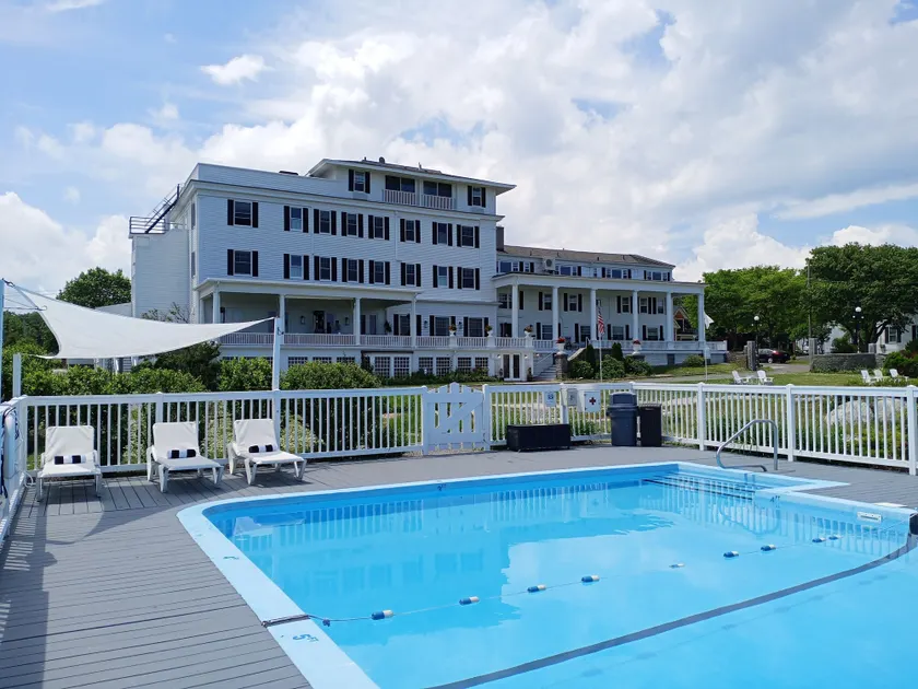 Emerson Inn By The Sea - Image 1