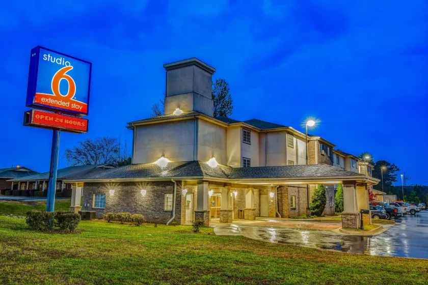Studio 6-Opelika, AL - Auburn Al - Image 1