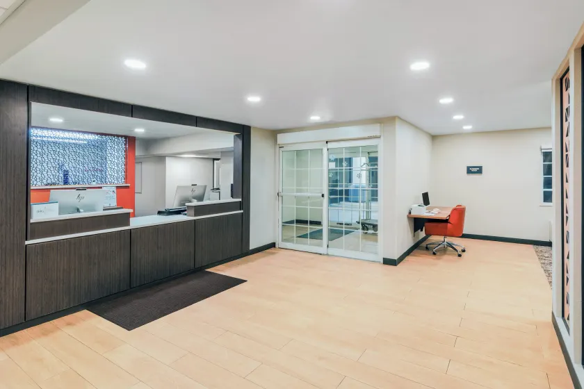 Candlewood Suites - Topeka West by IHG - Image 1