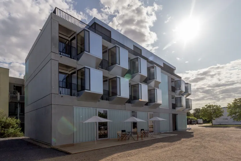 elferrooms Hotel - Image 1