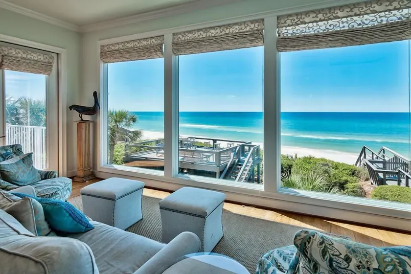 Hakuna Matata 8 Bedroom Holiday Home by Five Star Properties - Image 1