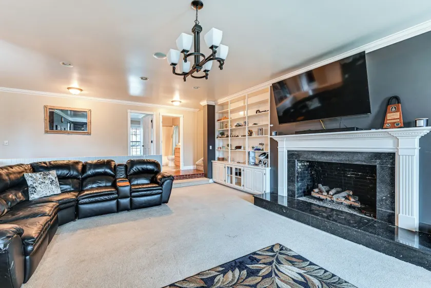 Walk to League Stadium: Huntingburg Family Home! - Image 1
