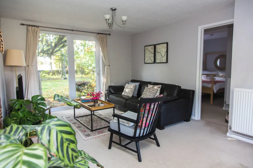 Spacious Private Annex near Ashford - Image 1