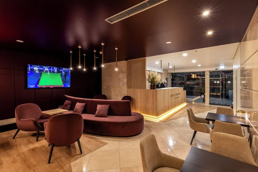 America Diamonds Hotel - Image 1