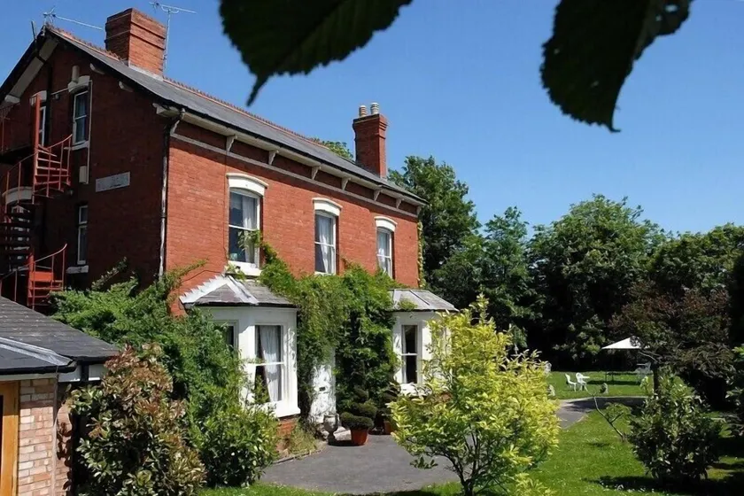 Hopbine House - Image 1