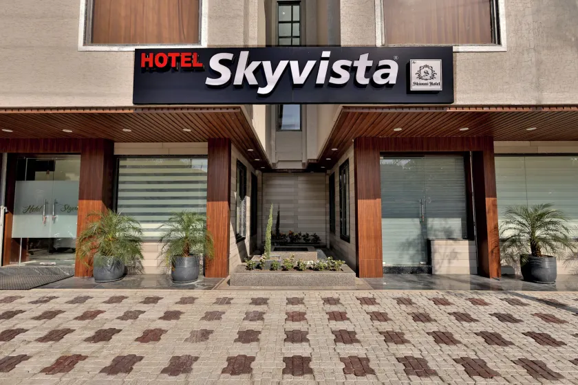 Hotel Skyvista - Image 1