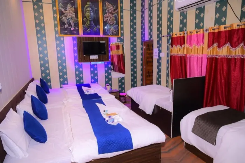 Siya Ram Guest House - Image 1
