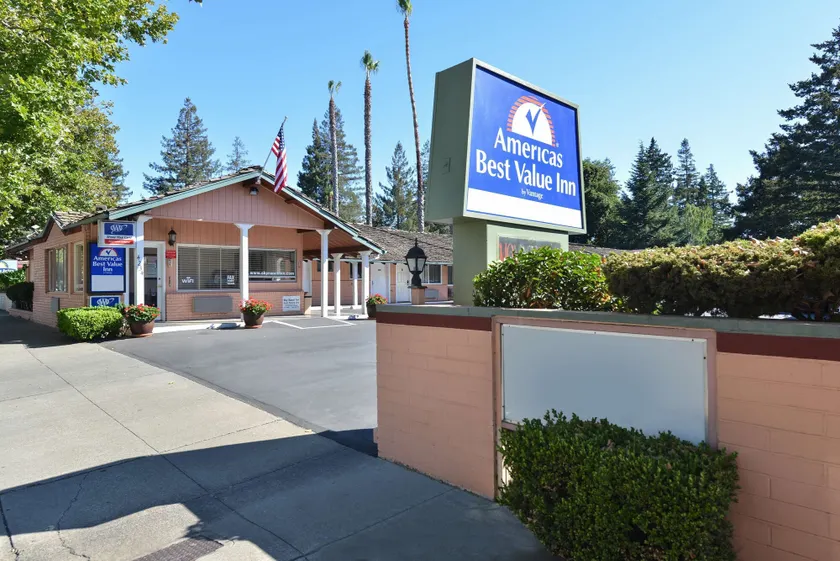 Americas Best Value Inn - Sky Ranch Palo Alto - Image 1