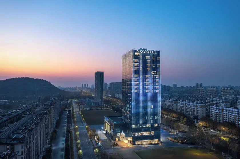 Novotel Lianyungang Haizhou - Image 1