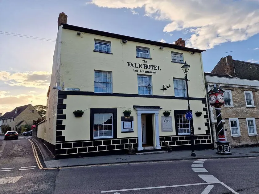 The Vale Hotel - Image 1