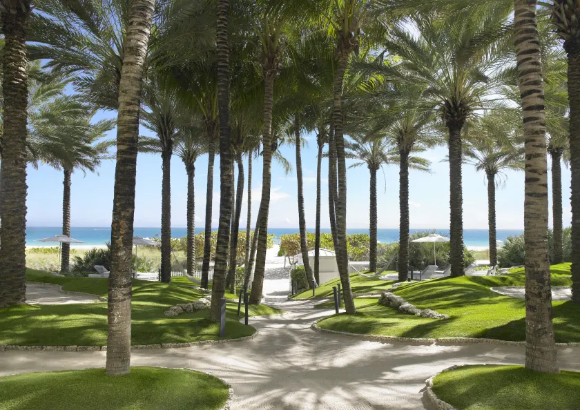 Grand Beach Hotel Surfside - Image 1