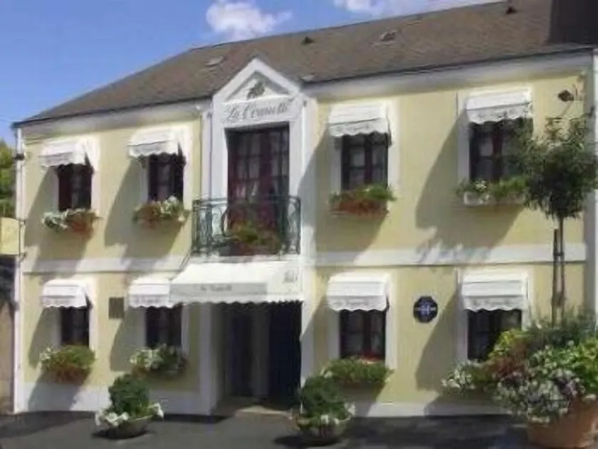 HOTEL LA COGNETTE A 25 Kilomètres de Châteauroux et 30 Kilomètres de Bourges - Image 1