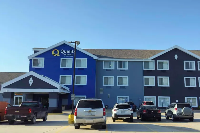 Quality Inn & Suites Bethany - Image 1