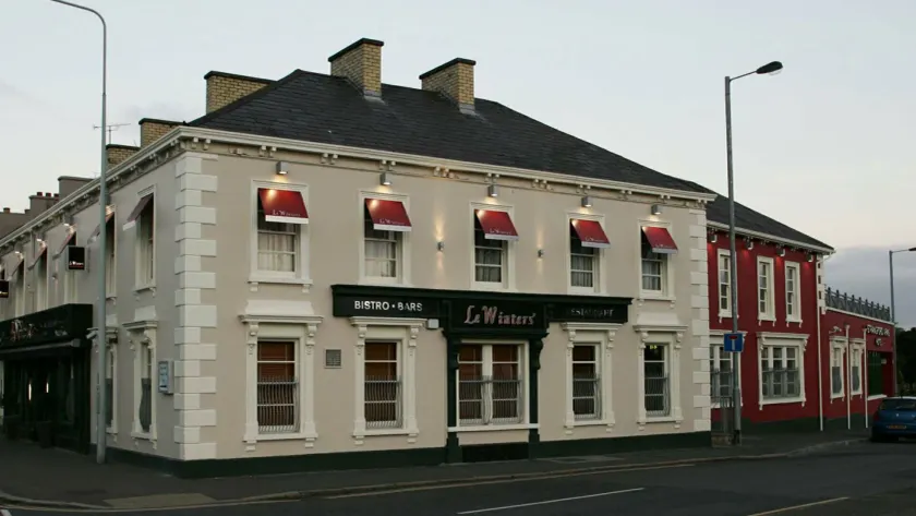 Strangford Arms Hotel - Image 1