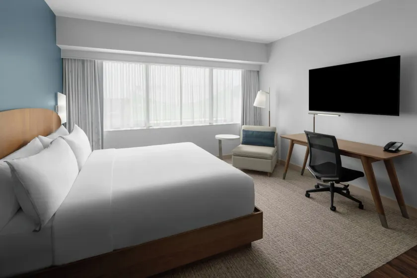 Element by Marriott Calgary Downtown - Image 1