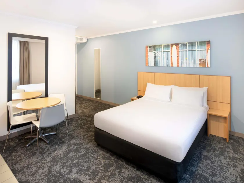 Mercure Sydney Manly Warringah - Image 1