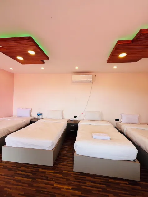 Hotel Gadhi View & Resort - Room