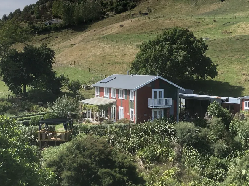 The Pear Orchard Lodge - Image 1