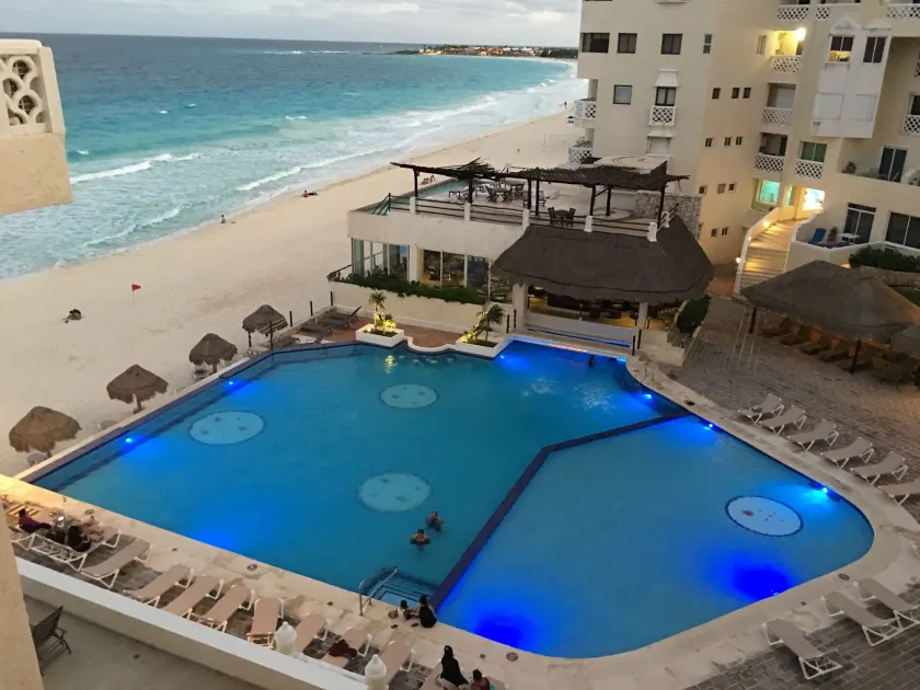 Cancun Plaza Condo Mexico - Image 1
