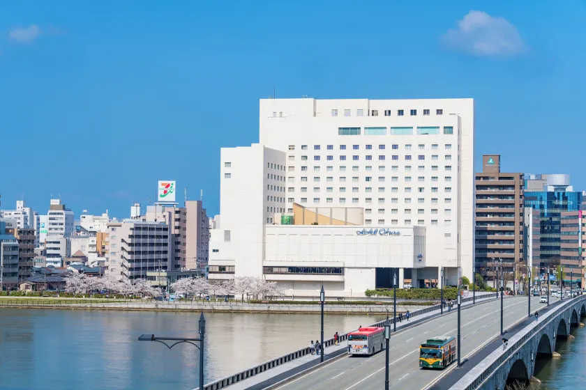 Hotel Okura Niigata - Image 1