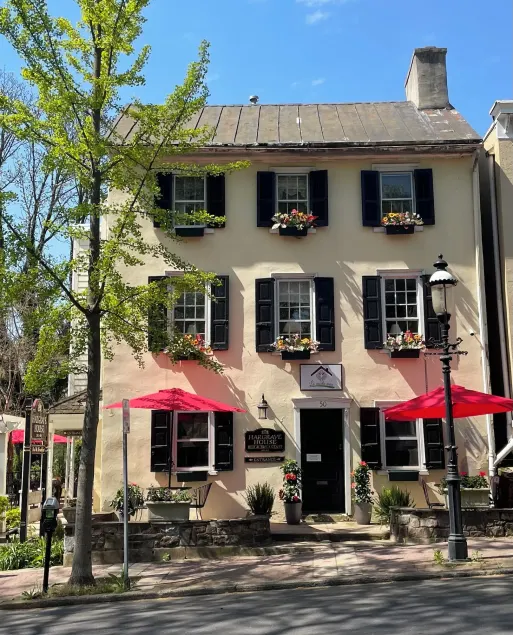 Hargrave House B & B - Image 1