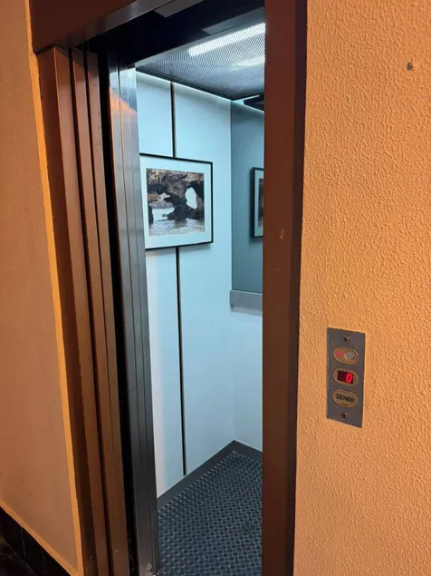 Hotel Cuevas Del Mar - Image 1