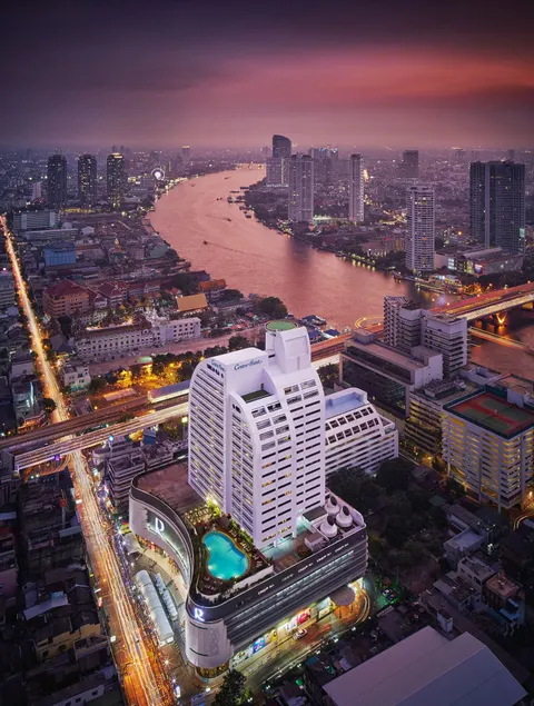 Centre Point Plus Hotel Silom - Image 1