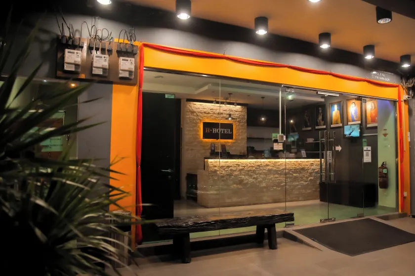 H Hotel - Vestíbulo