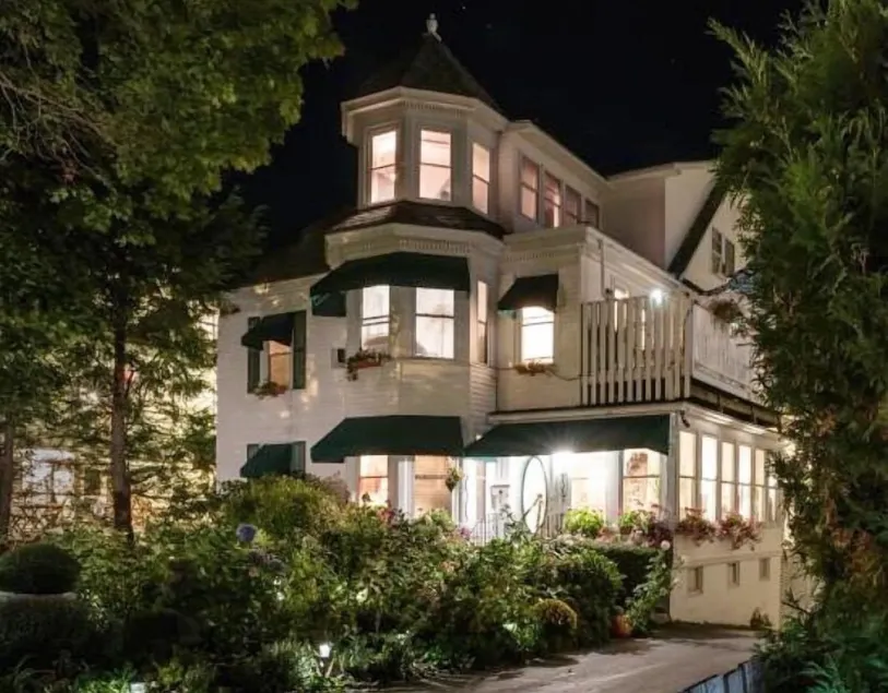 Harbour Towne Inn on the Waterfront - Image 1