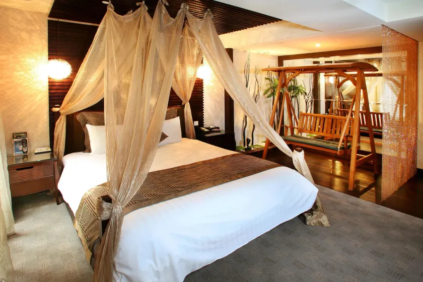 Yuma Hot Spring Hotel - Image 1