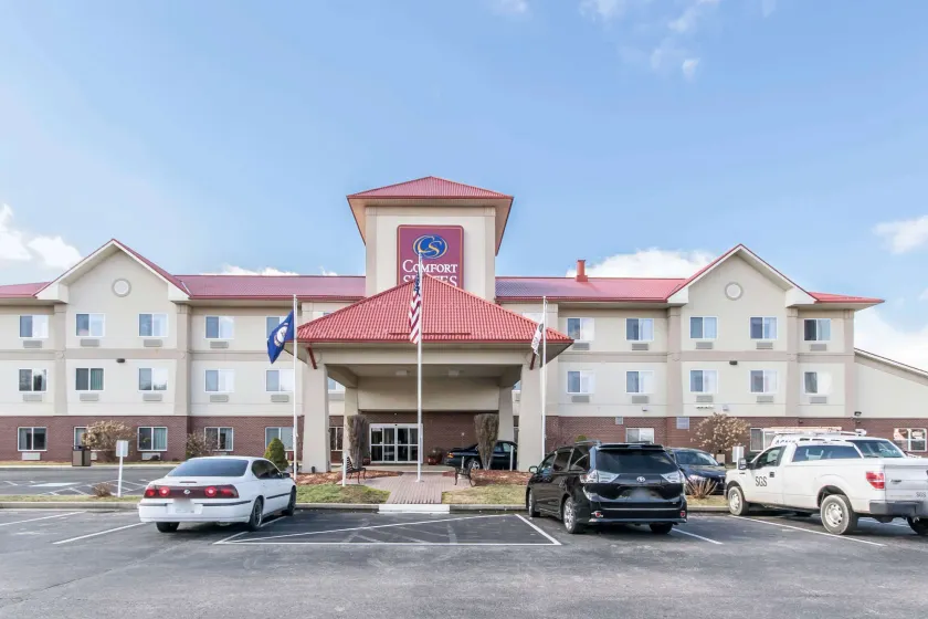 Comfort Suites Owensboro South - Image 1