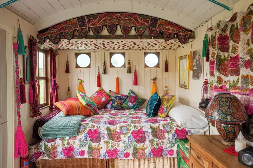 Orchard View Shepherds Hut - Image 1