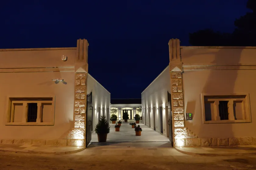 Domus Antiqua Residence - Image 1
