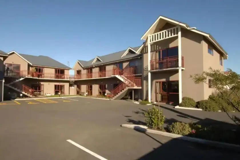 555 Motel Dunedin - Image 1