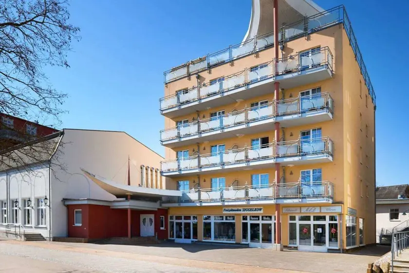 Strandhotel Prinz von Preussen - Image 1