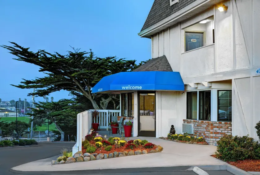 Motel 6-Marina, CA - Monterey - Image 1