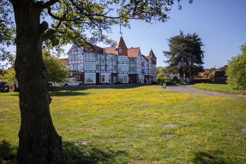 Links Country Park Hotel - Image 1