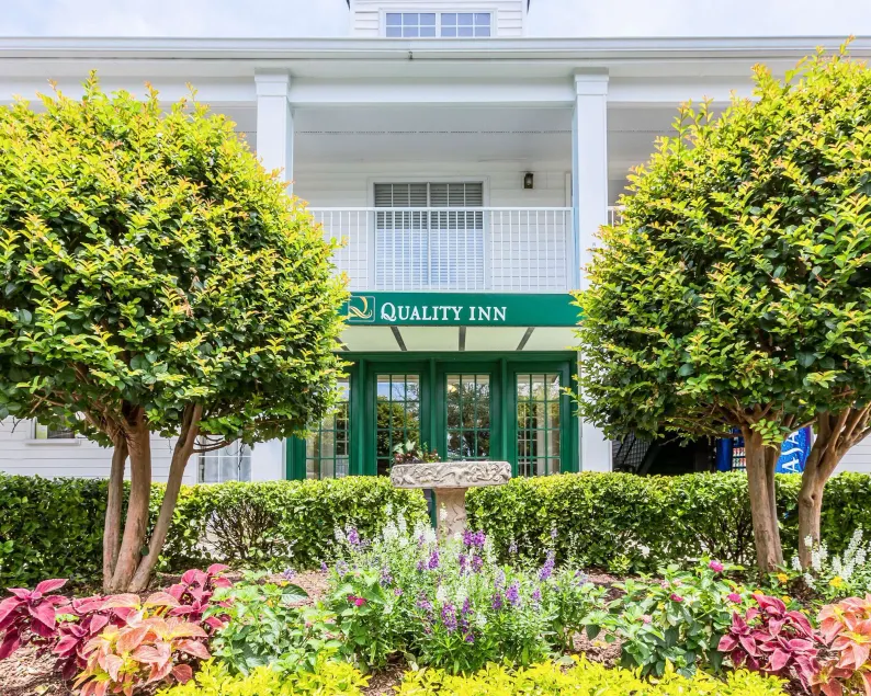 Quality Inn Trussville I-59 exit 141 - Image 1