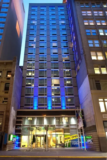 Holiday Inn Express - Times Square South by IHG - Image 1