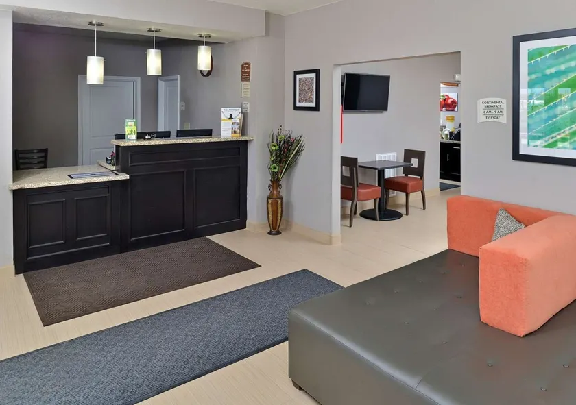 Scottish Inn & Suites Cotulla, TX - Hall