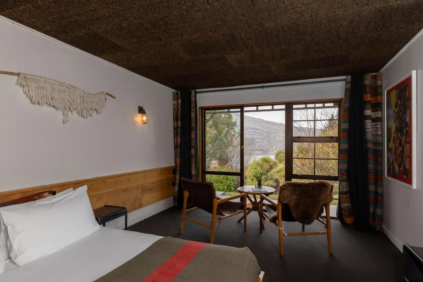 Sherwood Queenstown - Image 1