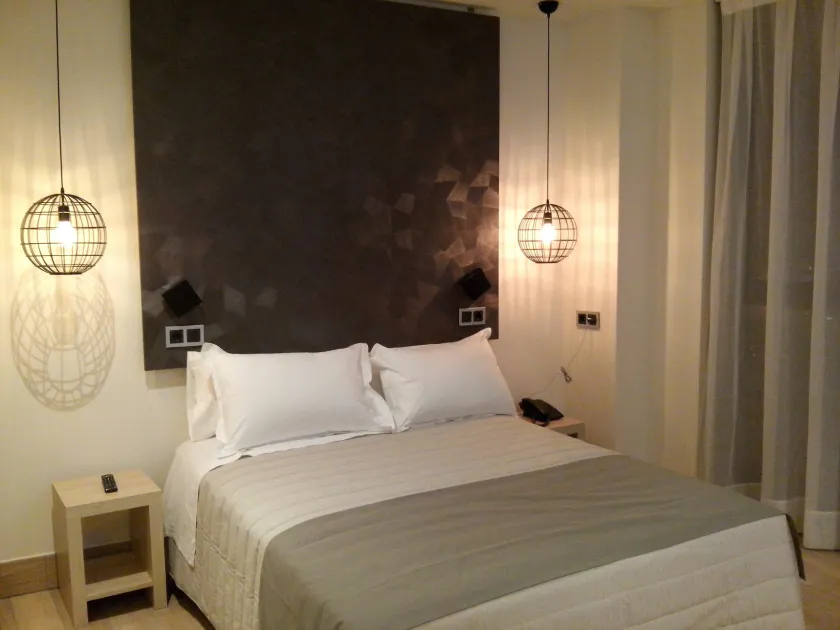Hotel Bilbao Plaza - Image 1