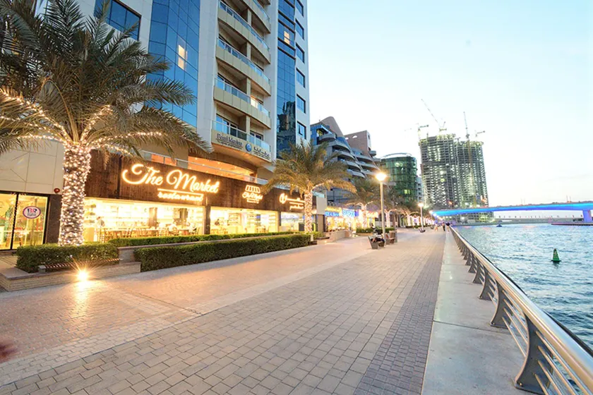 Pearl Marina Hotel Apartments - Image 1