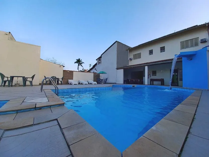 Rial Hotel - Image 1