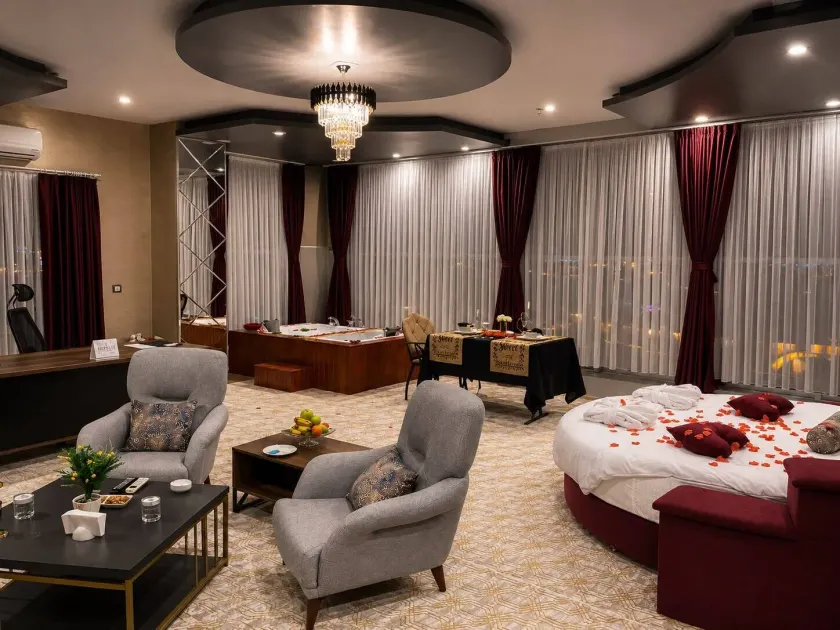 Marblue Hotel - Image 1