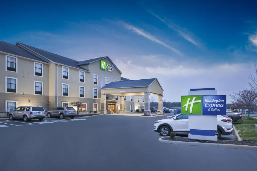 Holiday Inn Express Hotel & Suites Circleville by IHG - Image 1
