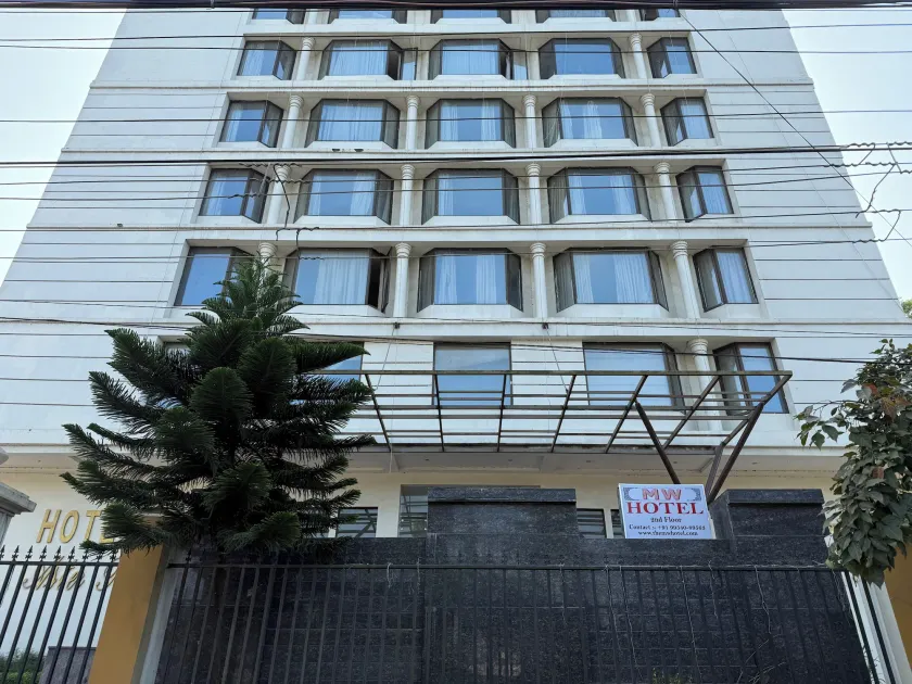 MW Hotel - Image 1