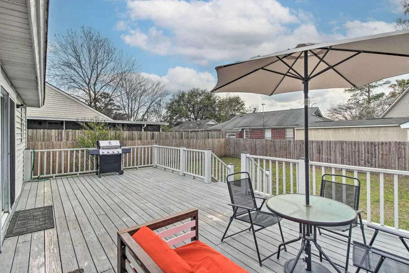 Home ~ 7 Miles to Savannah Historic District! - Image 1
