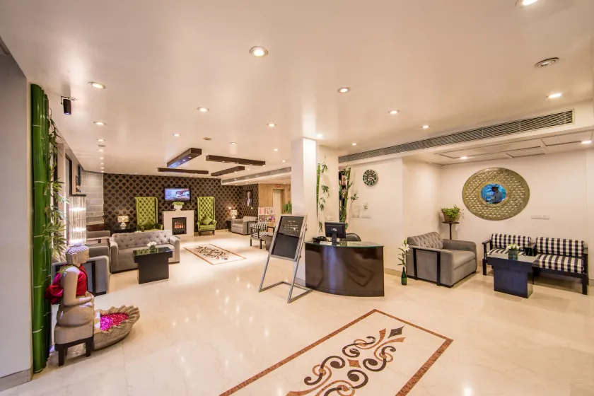 Rockland Hotel, C.R Park - Image 1